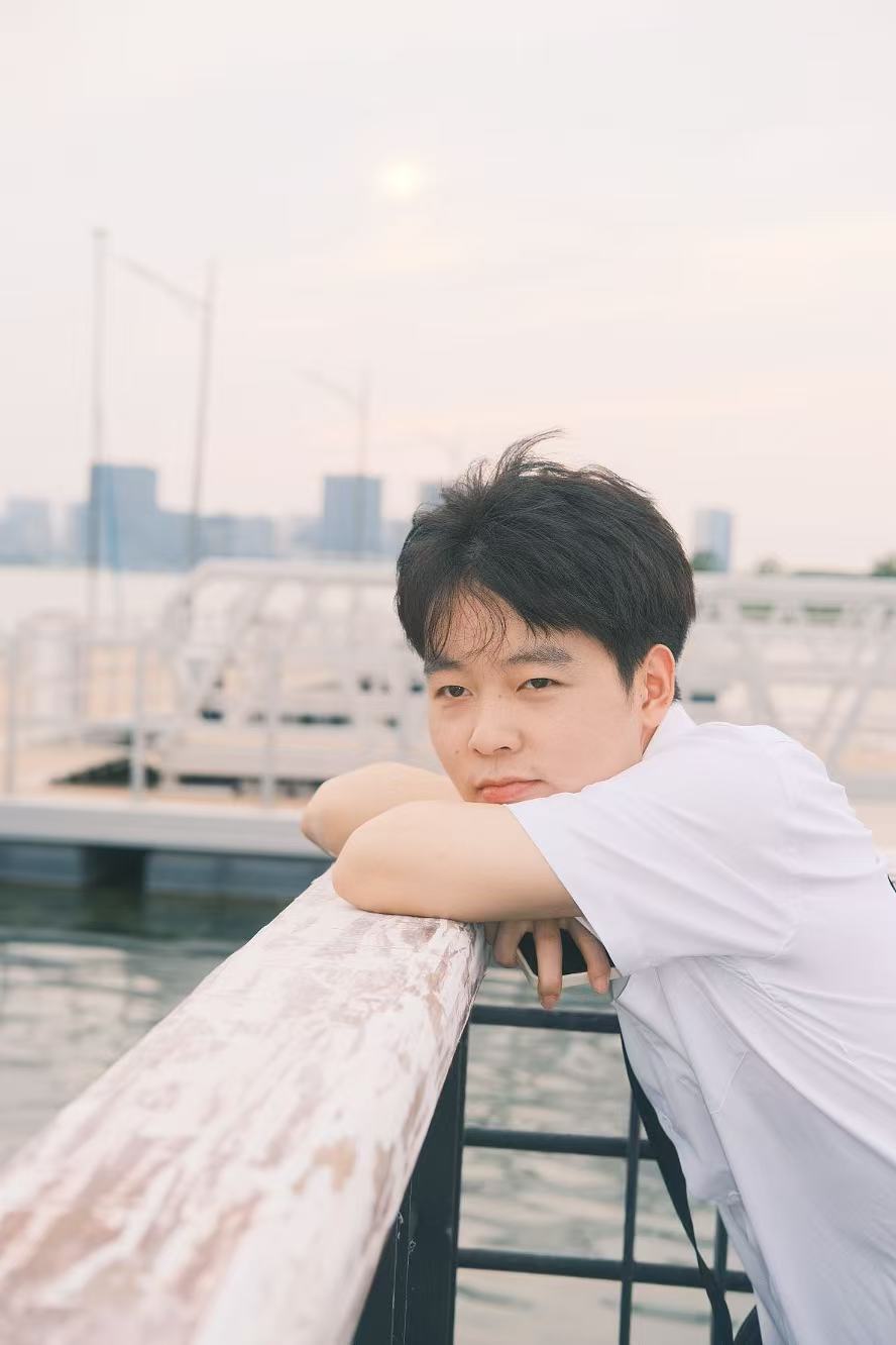 Portrait of Tianen Li